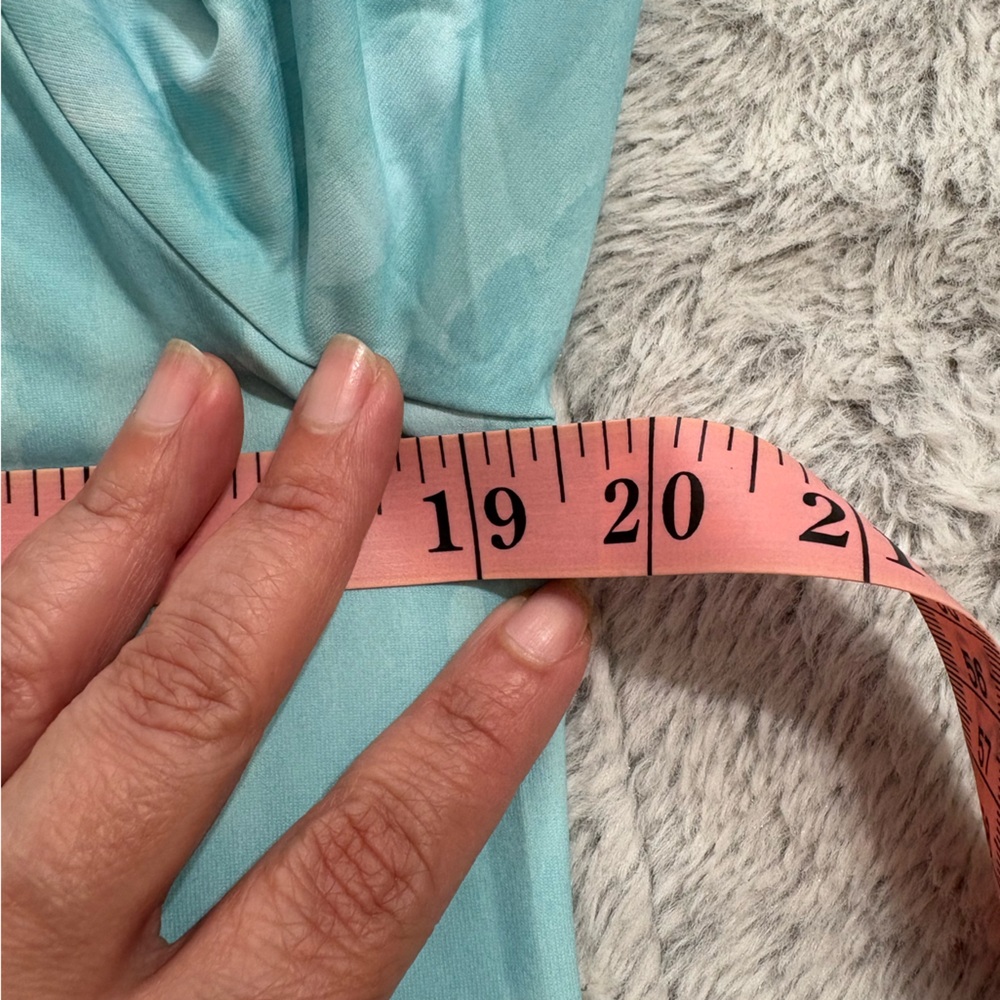 Patagonia Capilene Cool Daily Graphic Lightweight Hoodie Womens Aqua Blue Sz M - Picture 13 of 13